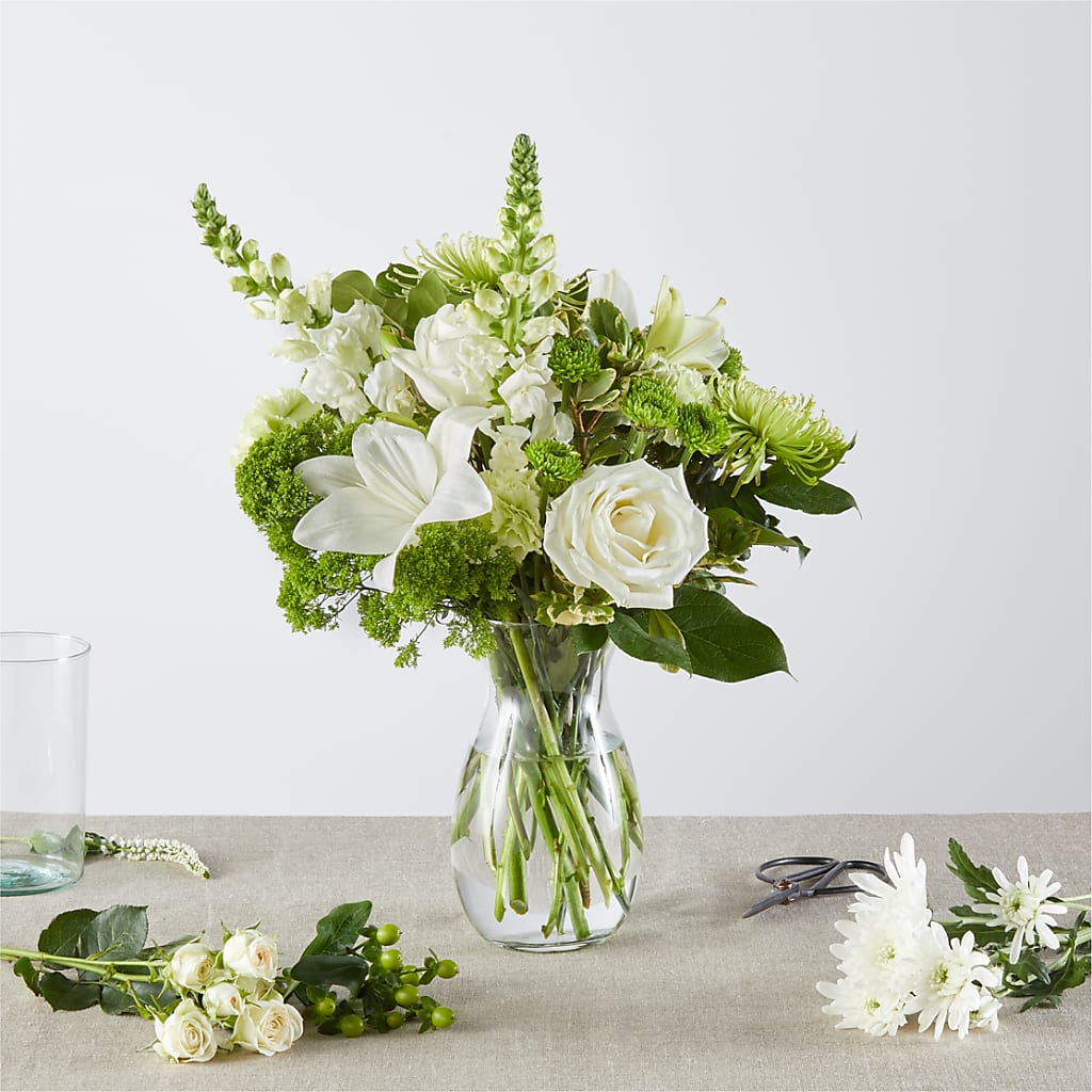Irish Garden - A Florist Original – CELEBRATE SHOP & DECOR LLC, Lilburn GA