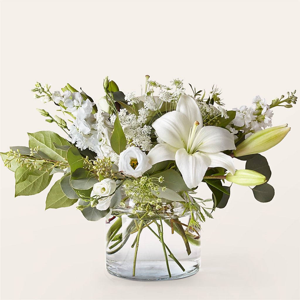 Alluring Elegance Bouquet – CELEBRATE SHOP & DECOR LLC, Lilburn GA