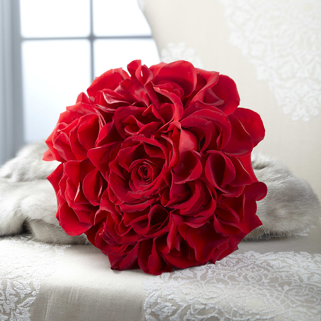 Composite Rose Bouquet – CELEBRATE SHOP & DECOR LLC, Lilburn GA
