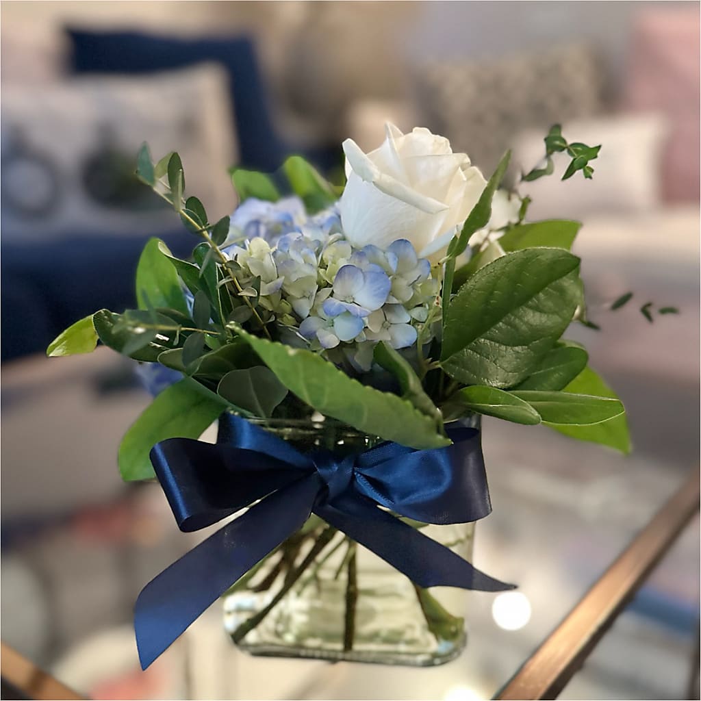 Sky Blue Delight Bouquet – CELEBRATE SHOP & DECOR LLC, Lilburn GA