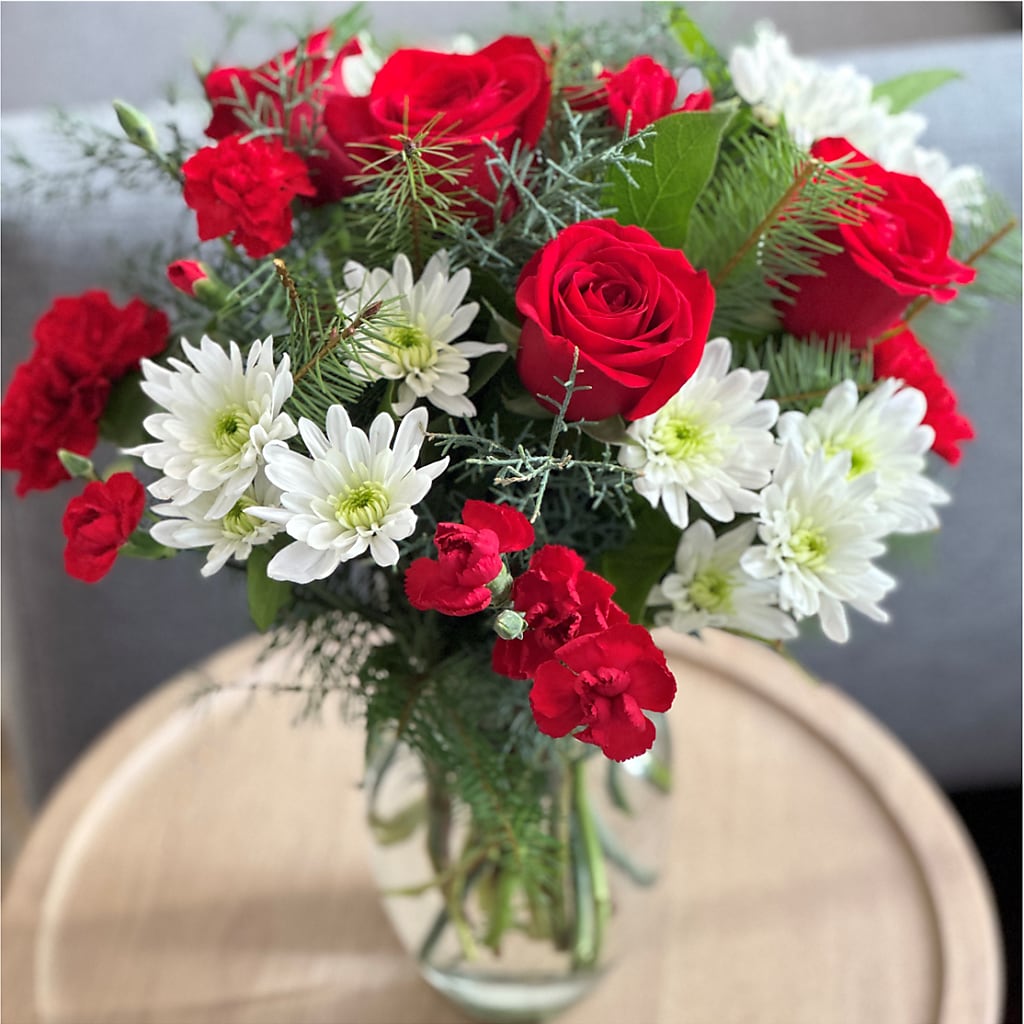 Seasonal Magic Bouquet – CELEBRATE SHOP & DECOR LLC, Lilburn GA