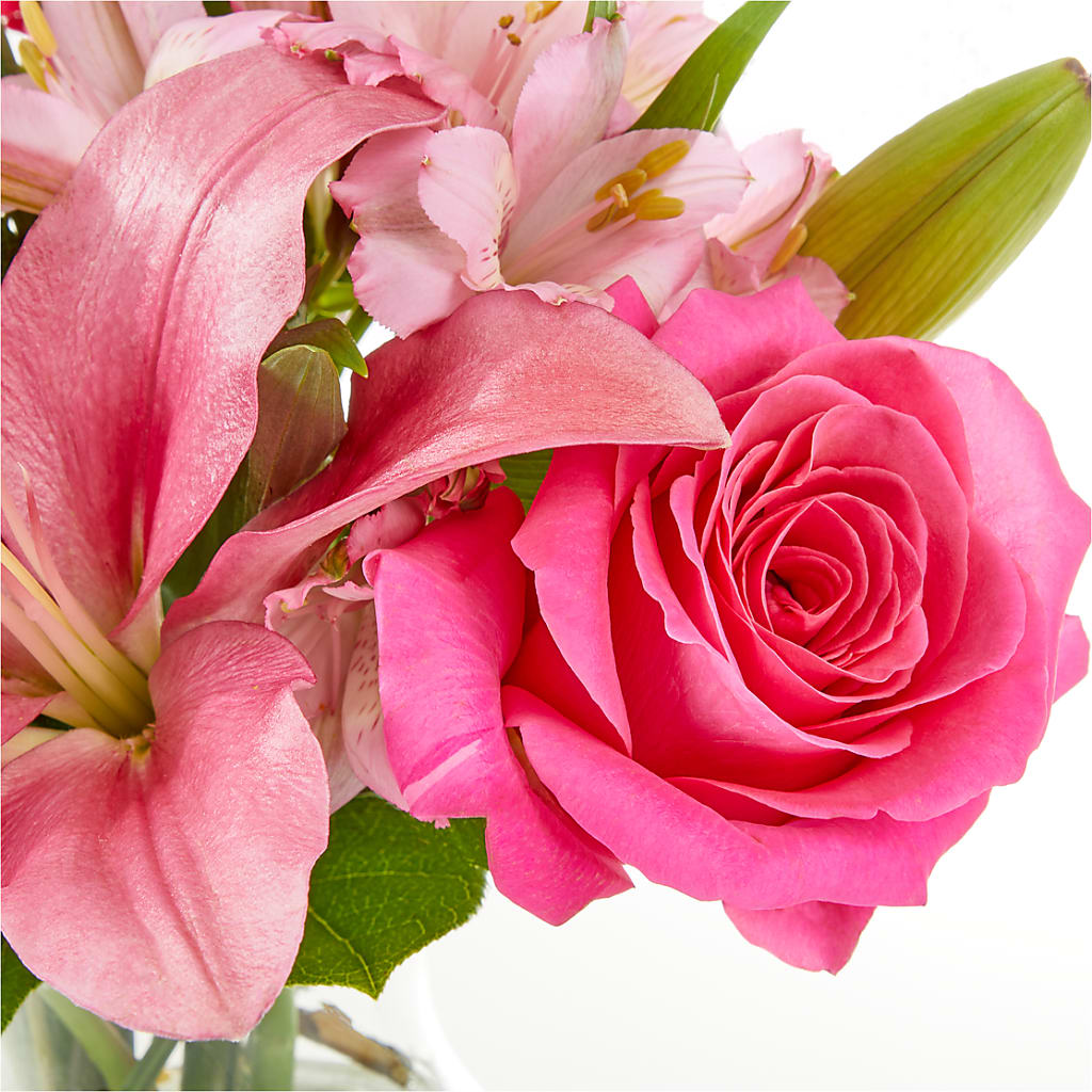 Lots of Love Bouquet – CELEBRATE SHOP & DECOR LLC, Lilburn GA