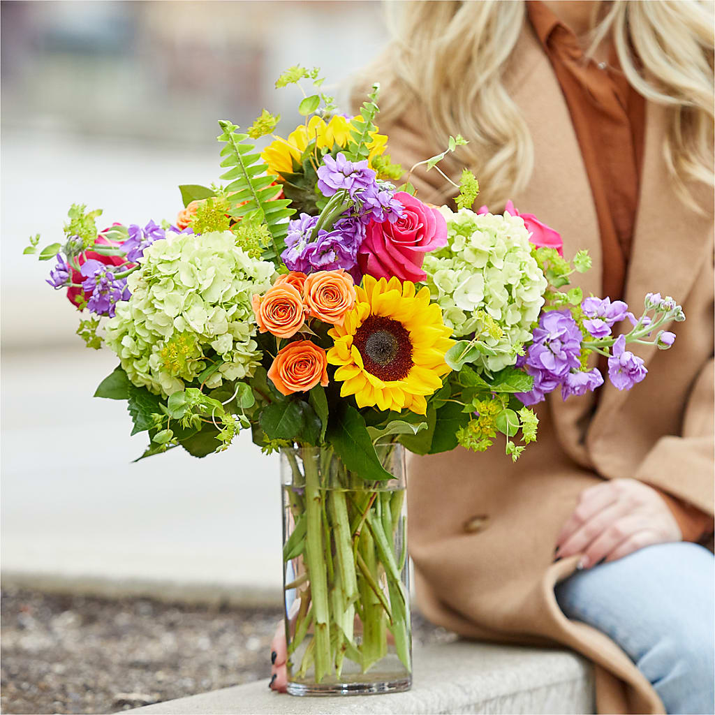 Vibrant Greetings Bouquet – CELEBRATE SHOP & DECOR LLC, Lilburn GA