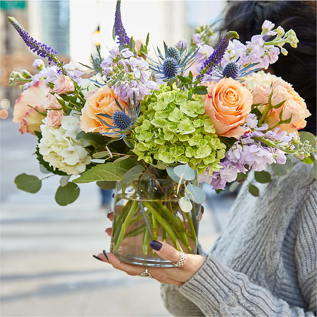Porch Swing Bouquet – CELEBRATE SHOP & DECOR LLC, Lilburn GA