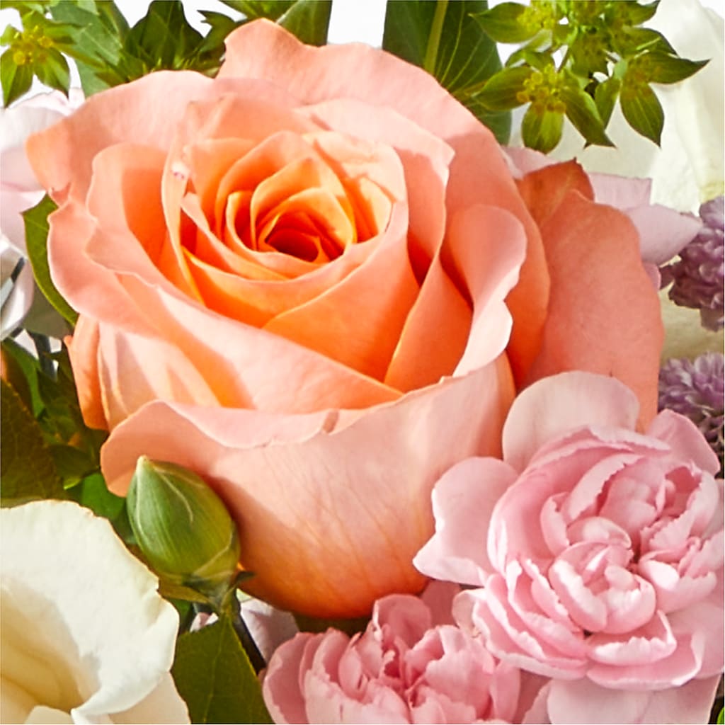 French Market Bouquet – CELEBRATE SHOP & DECOR LLC, Lilburn GA