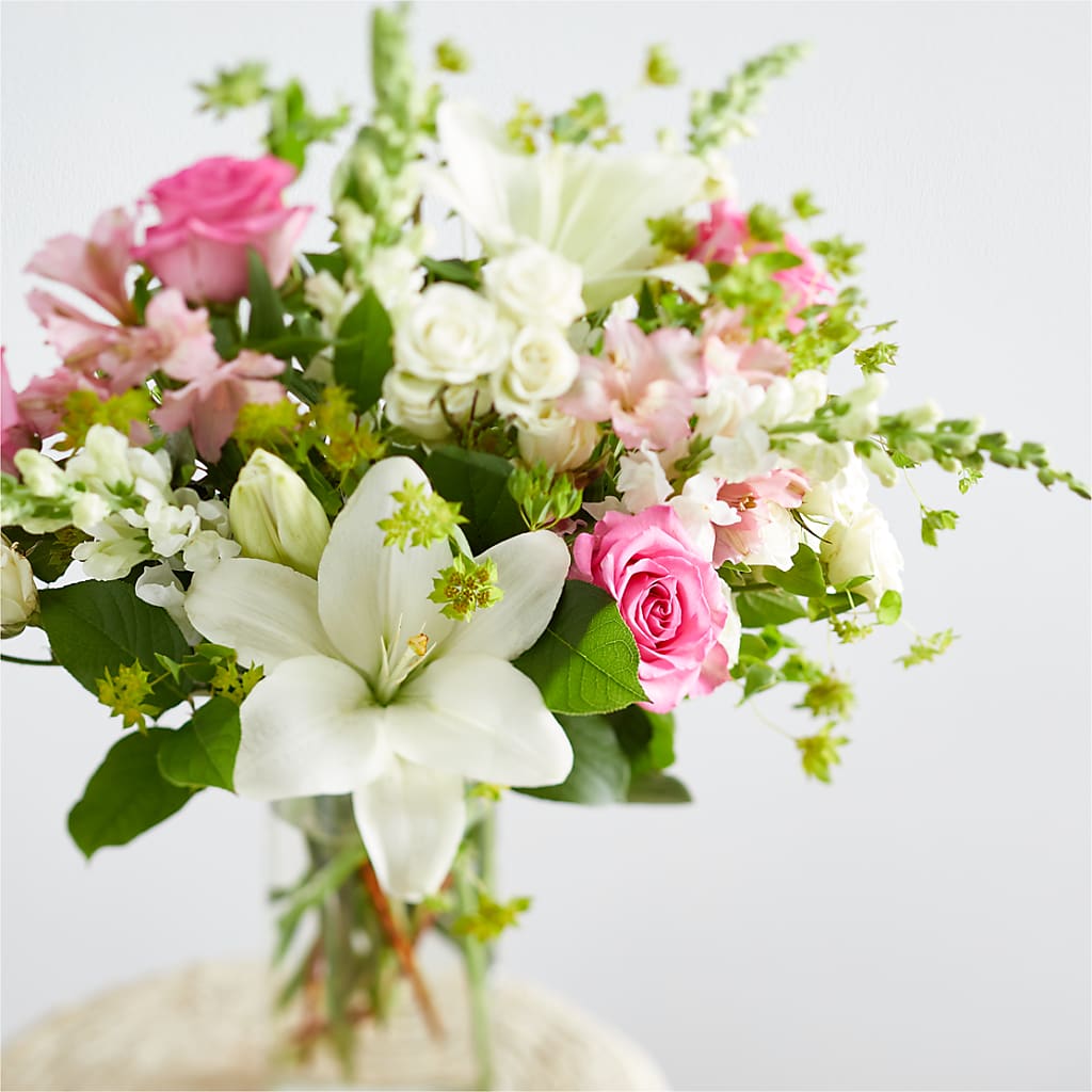 Fondly Bouquet – CELEBRATE SHOP & DECOR LLC, Lilburn GA