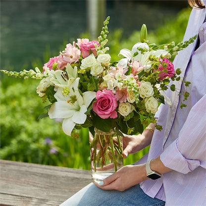 Fondly Bouquet – CELEBRATE SHOP & DECOR LLC, Lilburn GA